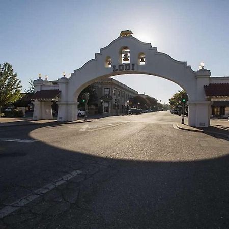 Bordeaux Inn لودي المظهر الخارجي الصورة